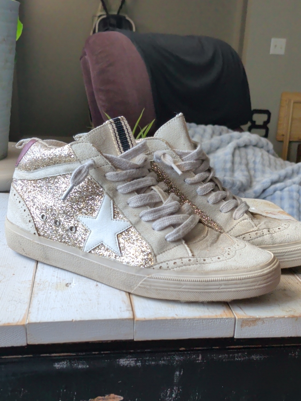 ShuShop Champagne Glitter Star High-Top Sneakers with White Star